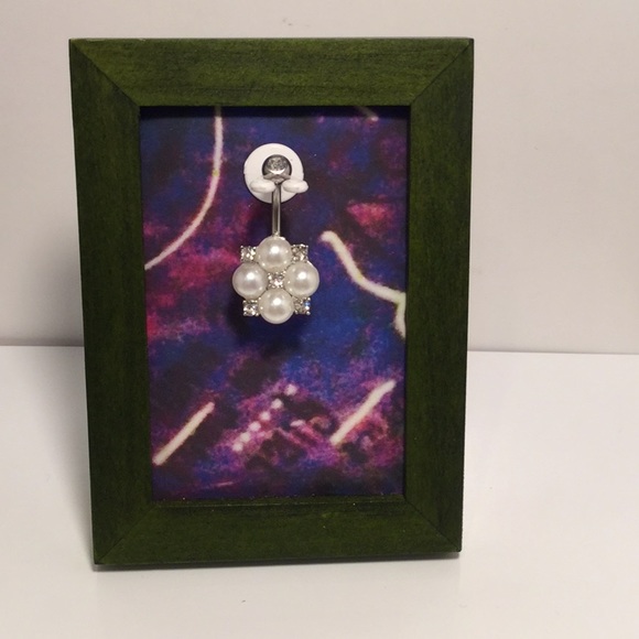 Pearl and Crystal Clustered Belly Rings - Picture 5 of 5